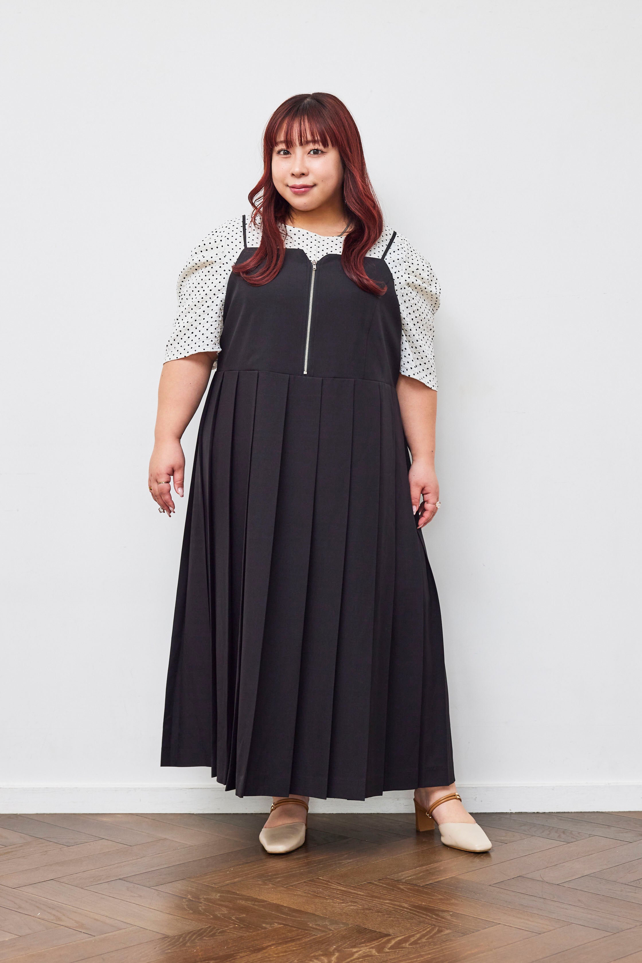 ブラック プリーツ キャミワンピース kei ninomiya プリーツ キャミワンピース – Moturé