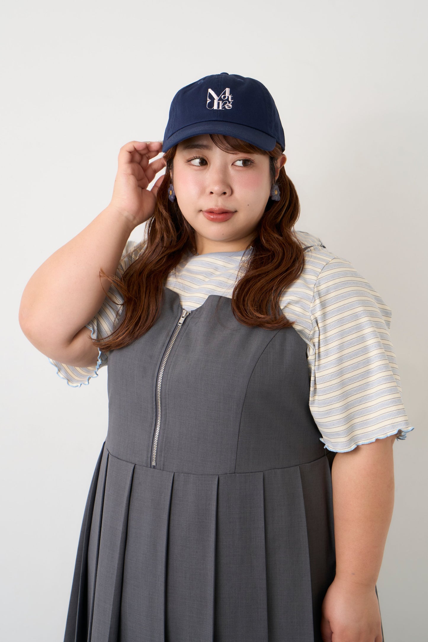 エンブロイダリーロゴキャップ